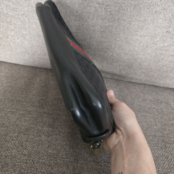 Gucci Black Leather Men's Bag - Picture 7 of 16